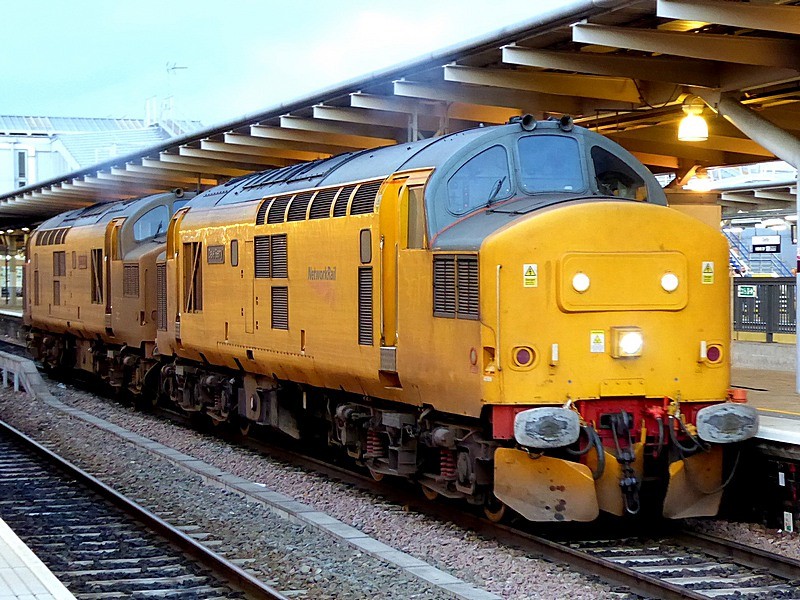 [wnxx] Pictures - RHTT Lit/Traction 201222