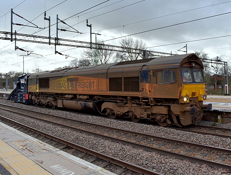 [wnxx] Pictures - 66850 ADB965219 Northampton 110226