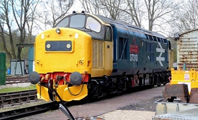 37152 Rowsley 110426 F Lees