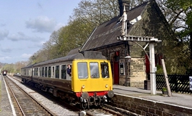 M52602 M51950 Darley Dale 110426 P Viles