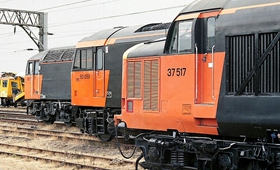 37517 60059 56107 Crewe Basford Hall 270895 J Kirk