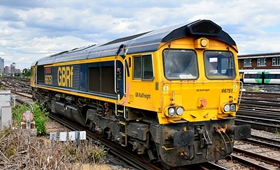 66751 Clapham Junction 010726 A Harris
